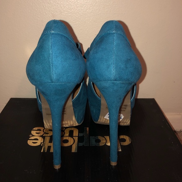 Teal Heels - Picture 3 of 4